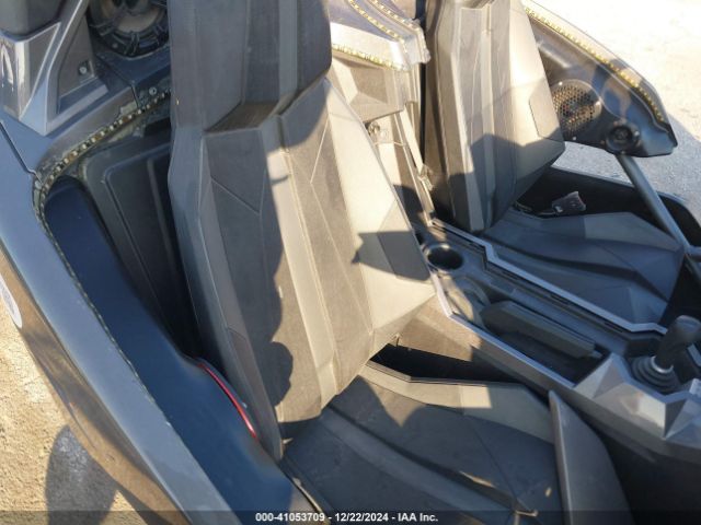 2015 POLARIS SLINGSHOT 57XAASFA8F5104414 Photo 7