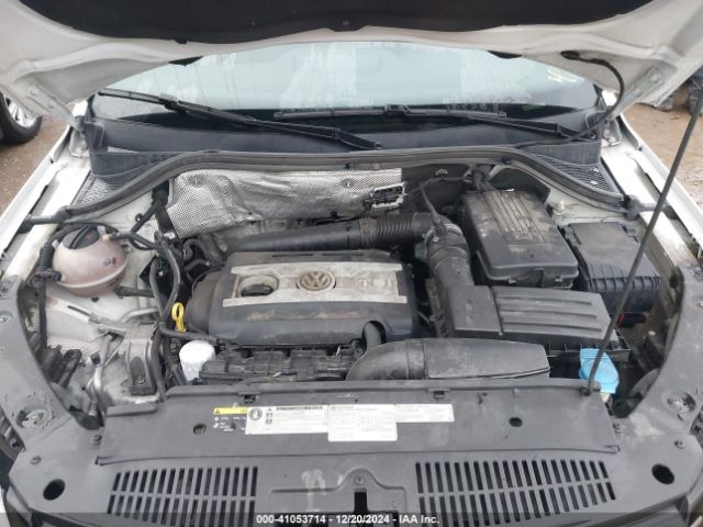 WVGAV7AX2FW552806 Volkswagen TIGUAN S