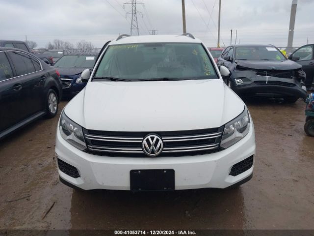 WVGAV7AX2FW552806 Volkswagen TIGUAN S