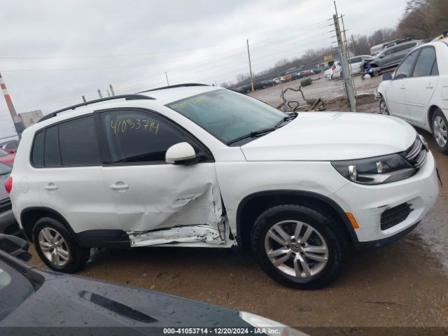 WVGAV7AX2FW552806 Volkswagen TIGUAN S