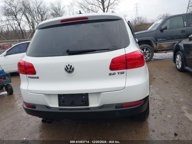 WVGAV7AX2FW552806 Volkswagen TIGUAN S