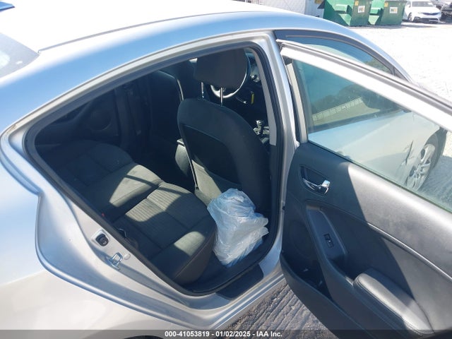 KIA FORTE LX 2016 KNAFX4A64G5549596 Image 8