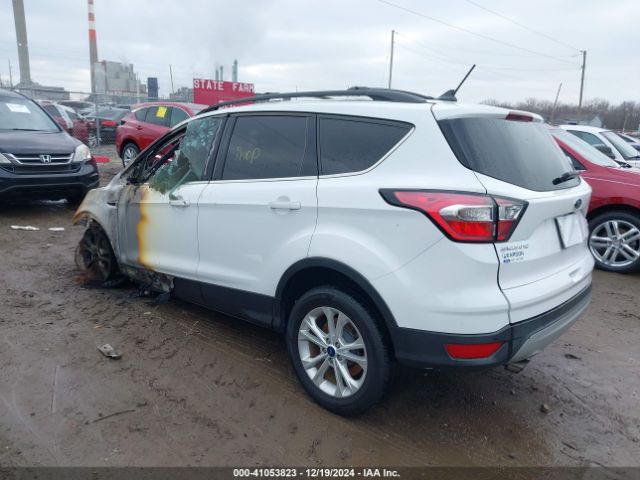 1FMCU9HD9JUB26831 Ford ESCAPE SEL
