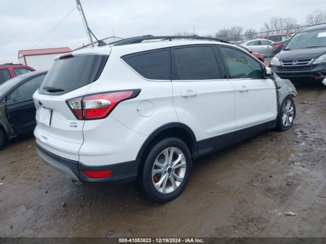 1FMCU9HD9JUB26831 Ford ESCAPE SEL