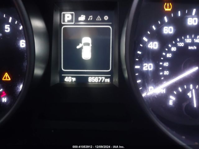 KM8SMDHF7HU225481 Hyundai Santa Fe Se
