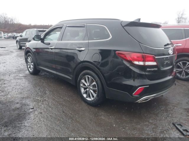 KM8SMDHF7HU225481 Hyundai Santa Fe Se