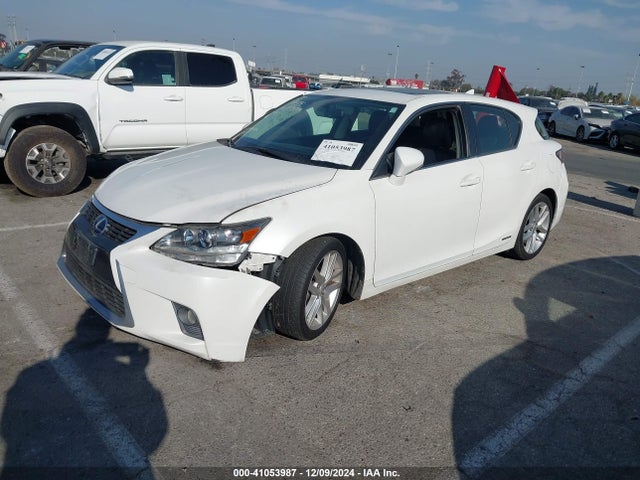 Lexus CT 200H 2014 JTHKD5BH8E2182179 Image 2