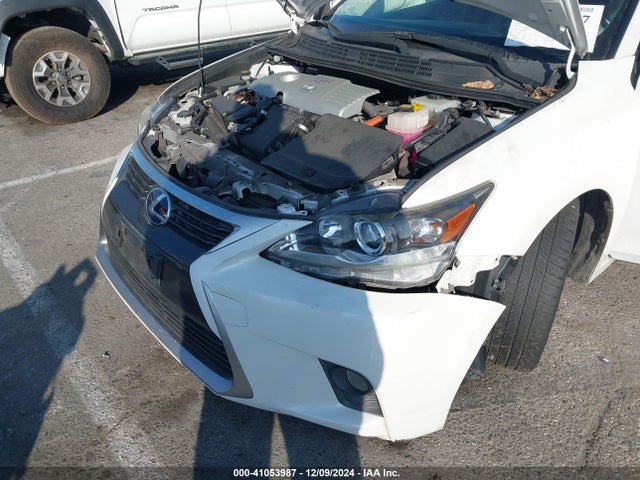 JTHKD5BH8E2182179 Lexus CT 200H