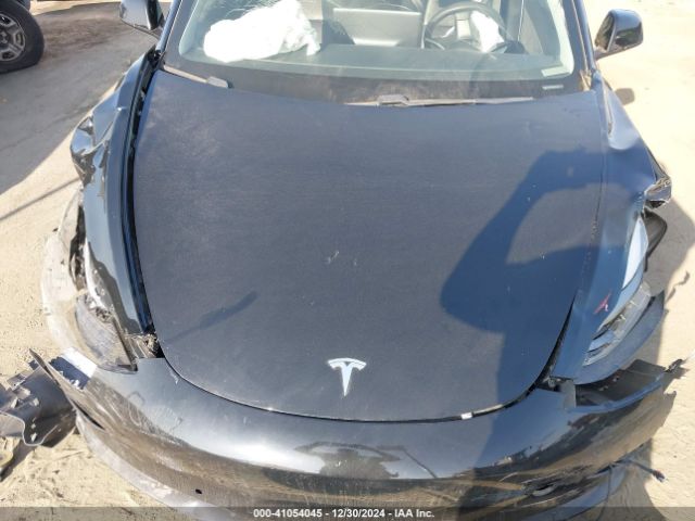 5YJ3E1EA2MF877733 Tesla Model 3 Standard Range Plus Rear-wheel Drive