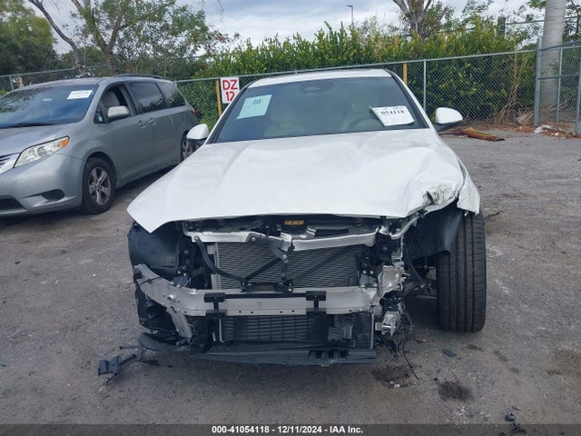 W1KAF4GB2RR227724 Mercedes-Benz C 300