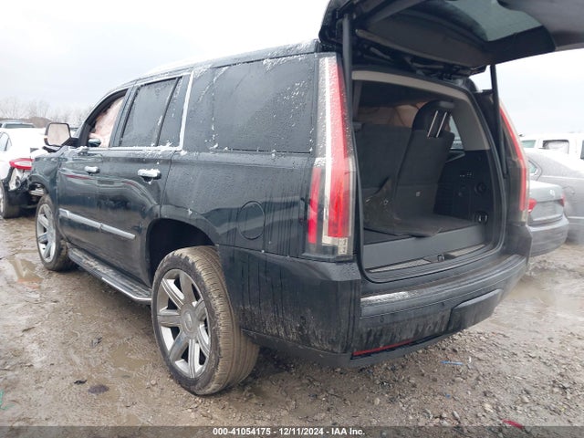 2016 CADILLAC ESCALADE 1GYS4BKJ6GR272258 Photo 2