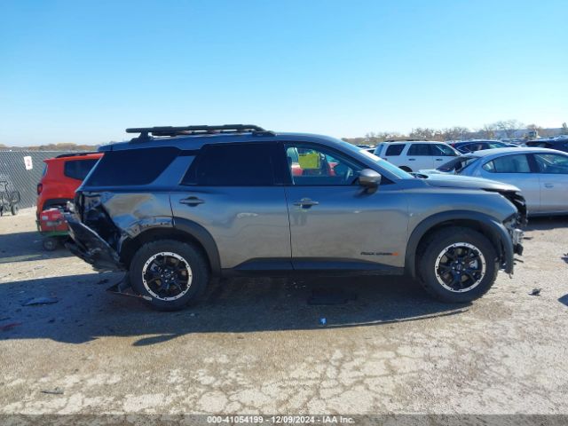 5N1DR3BD9RC231480 Nissan Pathfinder Rock Creek 4wd