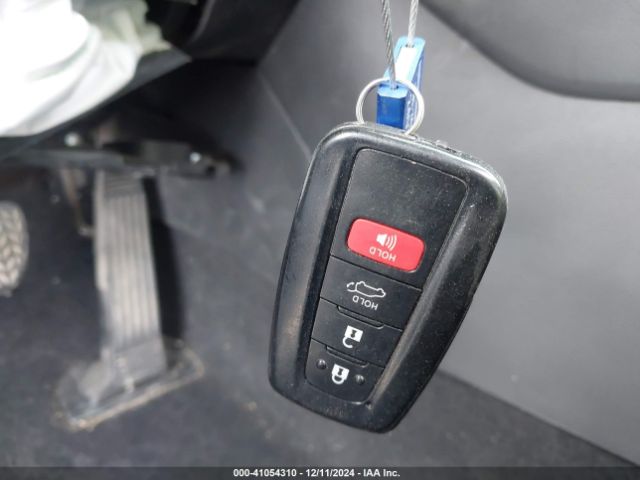 4T3RWRFV5NU061358 Toyota Rav4 Hybrid Xle