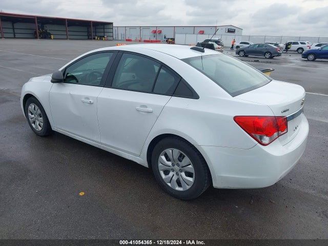 1G1PA5SH7F7124674 Chevrolet Cruze Ls Auto