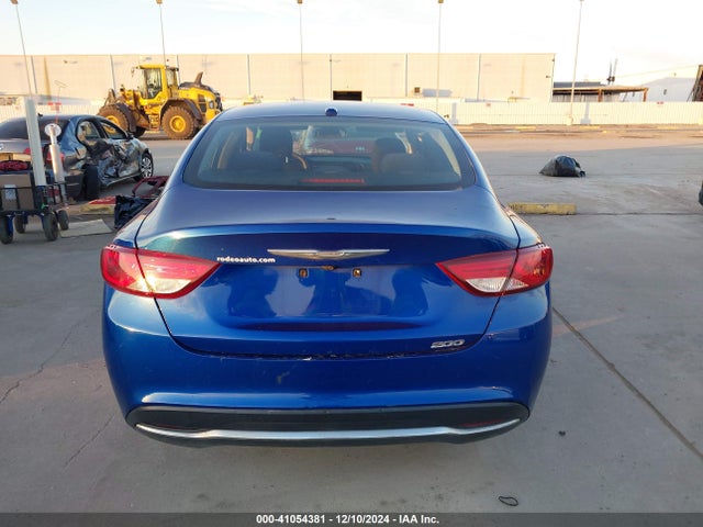 1C3CCCAB8FN646795 Chrysler 200 Limited