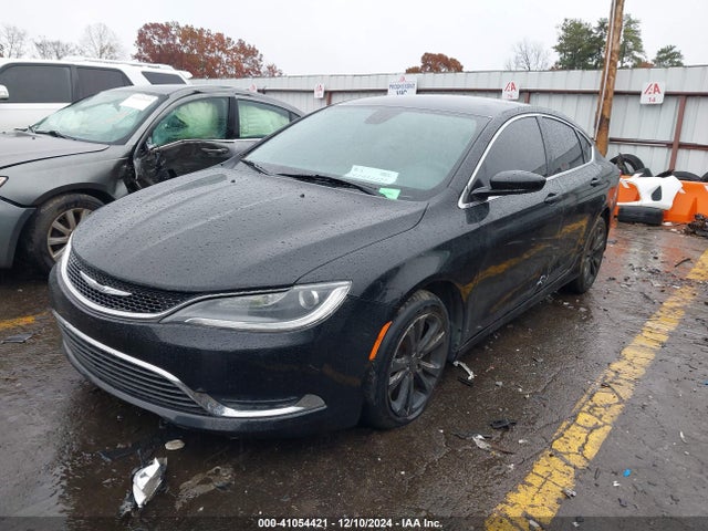 Chrysler 200 Limited 2015 1C3CCCAB5FN683948 Image 2