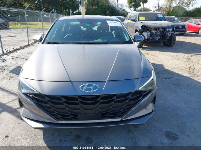 KMHLS4AG5PU461624 Hyundai ELANTRA SEL