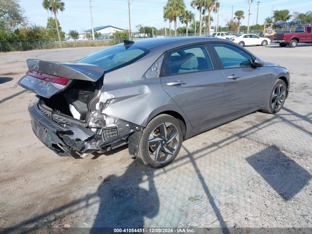 KMHLS4AG5PU461624 Hyundai ELANTRA SEL