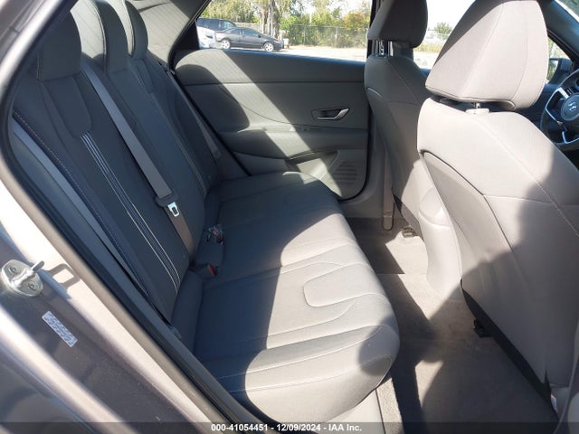 KMHLS4AG5PU461624 Hyundai ELANTRA SEL