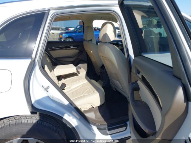 WA1LFAFP0EA054545 Audi Q5 2.0t Premium