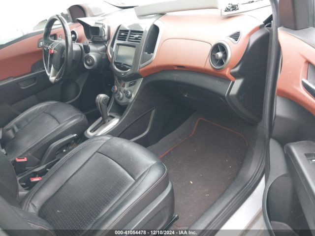 1G1JE6SB9F4153512 Chevrolet Sonic Ltz Auto