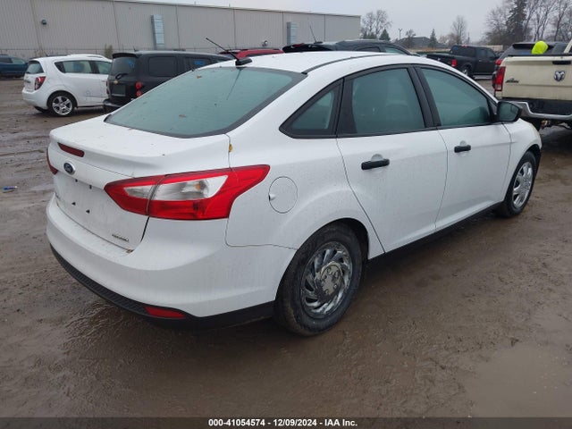 Ford FOCUS S 2014 1FADP3E20EL371129 Image 4