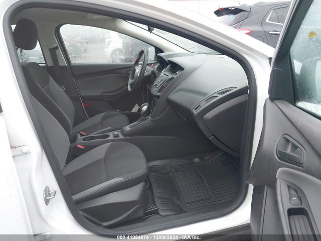 Ford FOCUS S 2014 1FADP3E20EL371129 Image 5