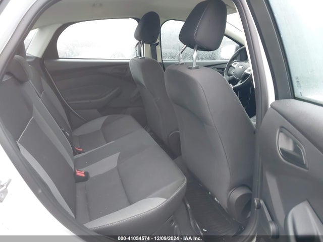 Ford FOCUS S 2014 1FADP3E20EL371129 Image 8