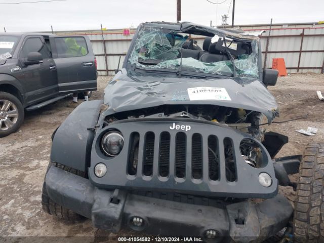 1C4BJWDG2GL286538 Jeep Wrangler Unlimited Sport