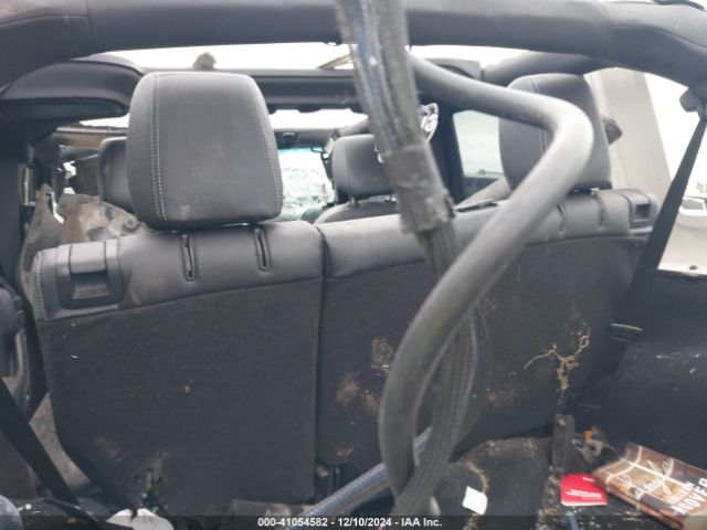 1C4BJWDG2GL286538 Jeep Wrangler Unlimited Sport