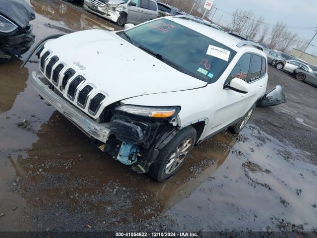 1C4PJMCS2HW500153 Jeep Cherokee Latitude 4x4