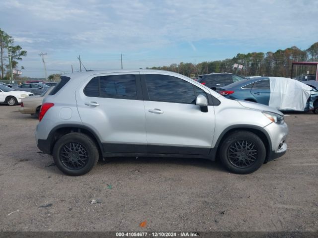 KL7CJKSB2HB172953 Chevrolet TRAX LS