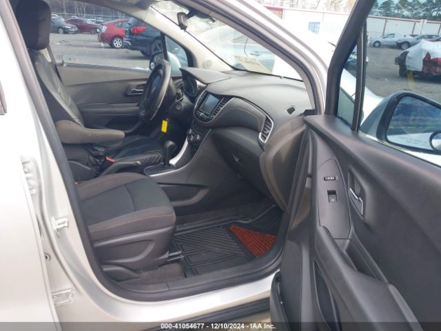 KL7CJKSB2HB172953 Chevrolet TRAX LS