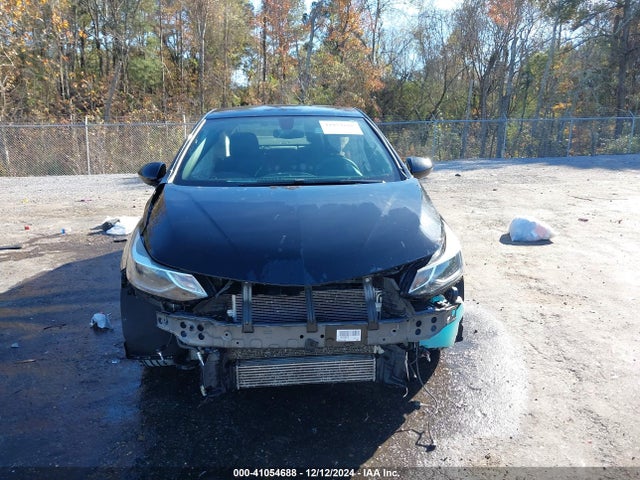 Chevrolet Cruze Lt Auto 2018 1G1BE5SM9J7248031 Image 13