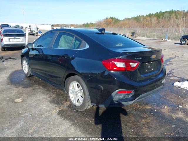 Chevrolet Cruze Lt Auto 2018 1G1BE5SM9J7248031 Image 3