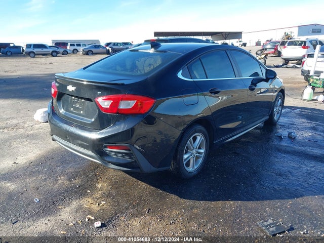 Chevrolet Cruze Lt Auto 2018 1G1BE5SM9J7248031 Image 4