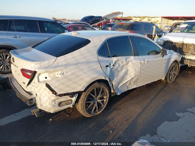 Toyota CAMRY SE 2024 4T1G11AK5RU208748 Image 4