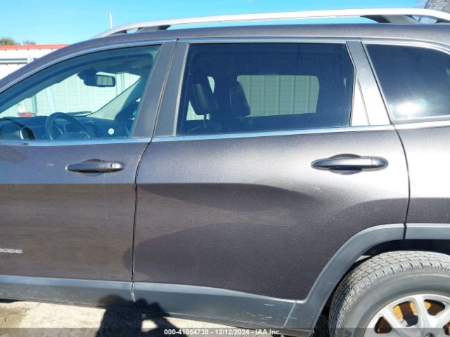1C4PJLLX0JD573254 Jeep Cherokee Latitude Plus Fwd