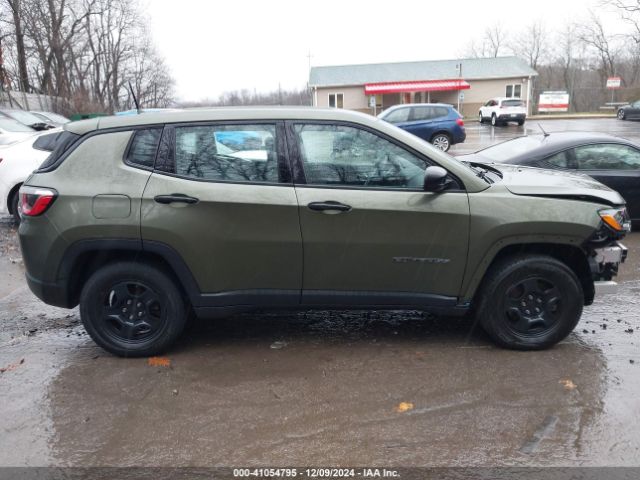 3C4NJCAB7JT107135 Jeep Compass Sport Fwd