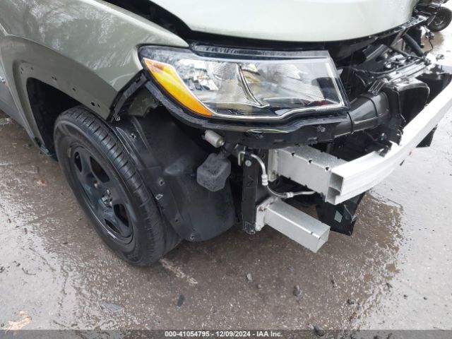 3C4NJCAB7JT107135 Jeep Compass Sport Fwd