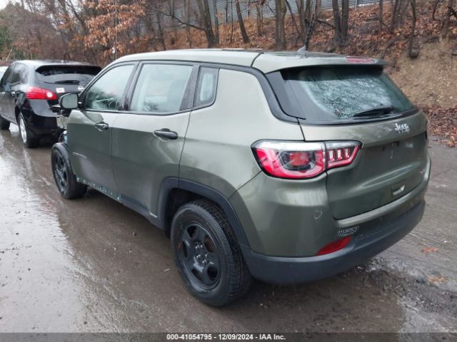 3C4NJCAB7JT107135 Jeep Compass Sport Fwd