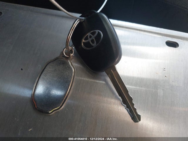 Toyota COROLLA LE 2016 5YFBURHE3GP440313 Image 11
