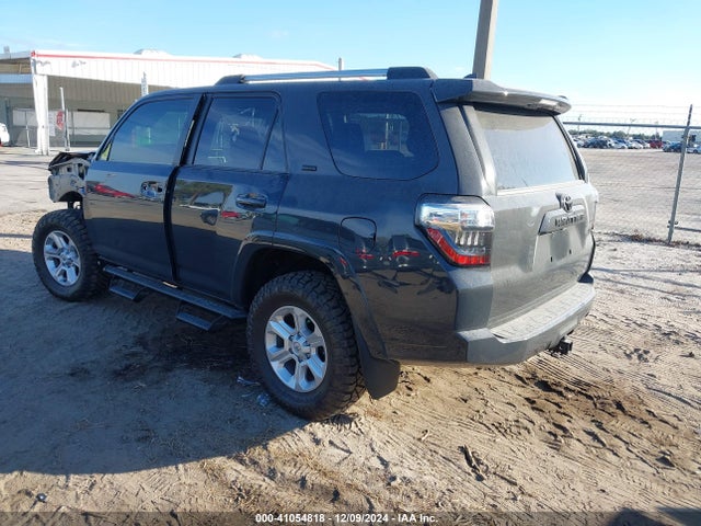 Toyota 4runner Sr5 Premium 2024 JTENU5JR9R6303384 Image 3
