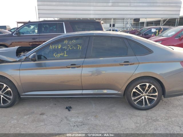 3VWBM7BUXNM034020 Volkswagen Jetta 1.5t Sport