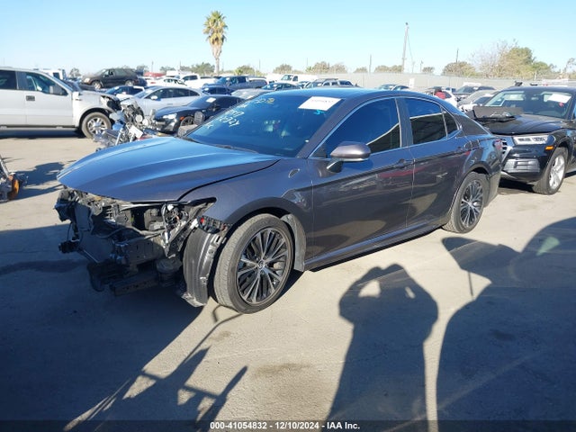 4T1B11HK0JU546451 Toyota CAMRY SE