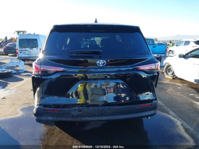 5TDYRKEC7NS128893 Toyota SIENNA XLE