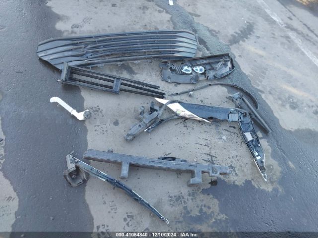 5TDYRKEC7NS128893 Toyota SIENNA XLE
