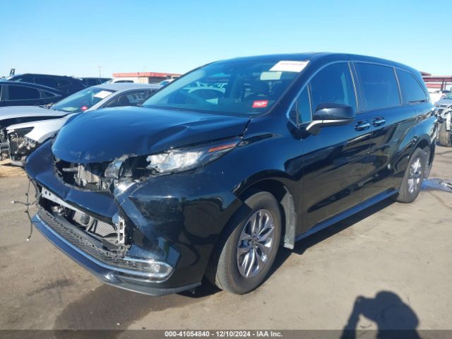 5TDYRKEC7NS128893 Toyota SIENNA XLE