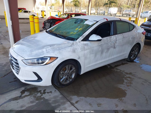 Hyundai ELANTRA SEL 2018 5NPD84LF0JH328072 Image 2