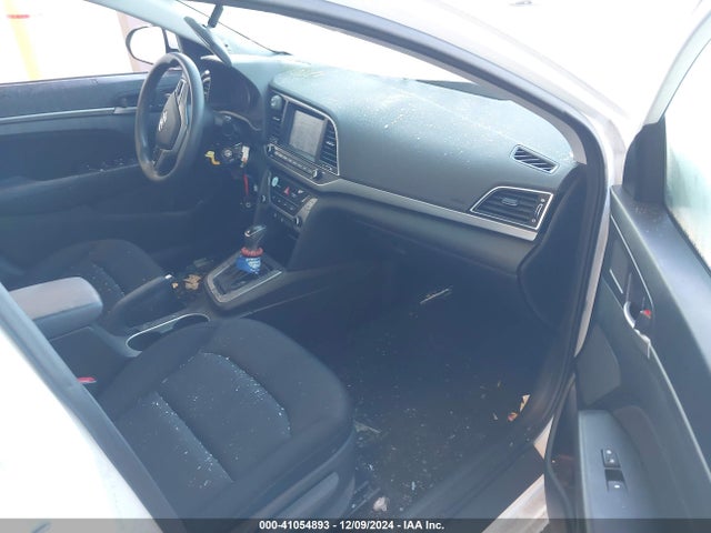 Hyundai ELANTRA SEL 2018 5NPD84LF0JH328072 Image 5